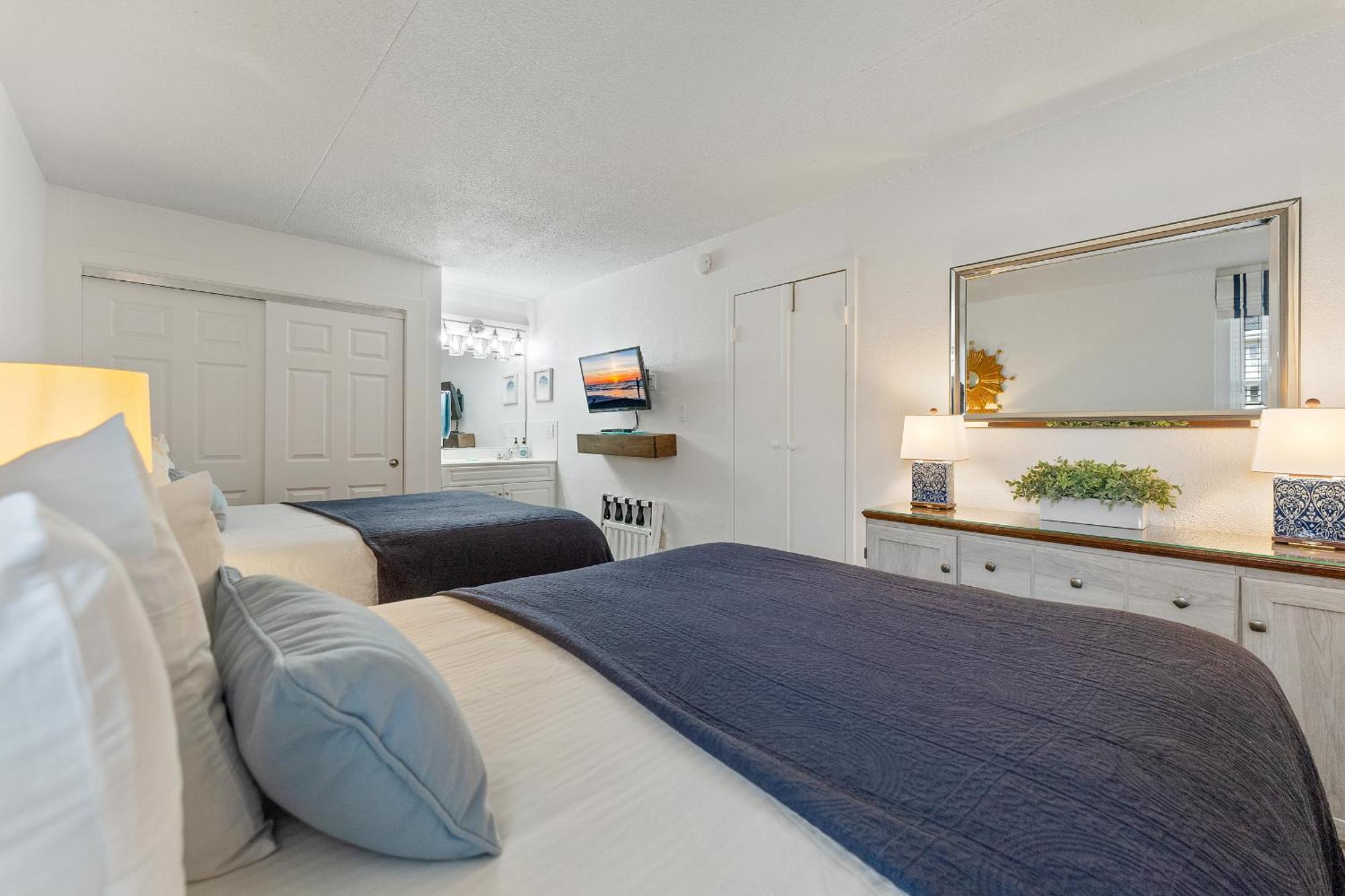 Beachcomber Resort Avalon Extérieur photo