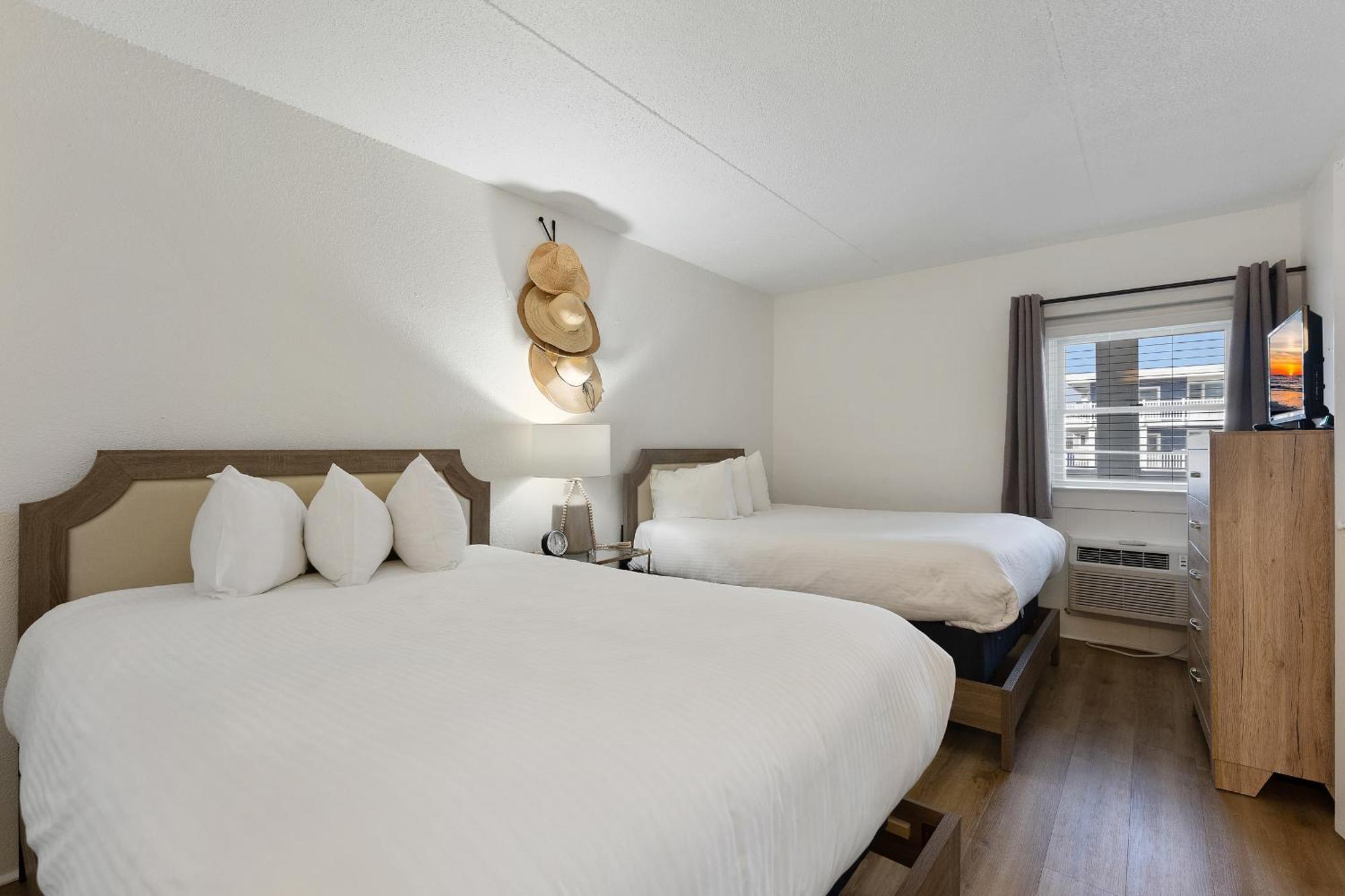 Beachcomber Resort Avalon Extérieur photo